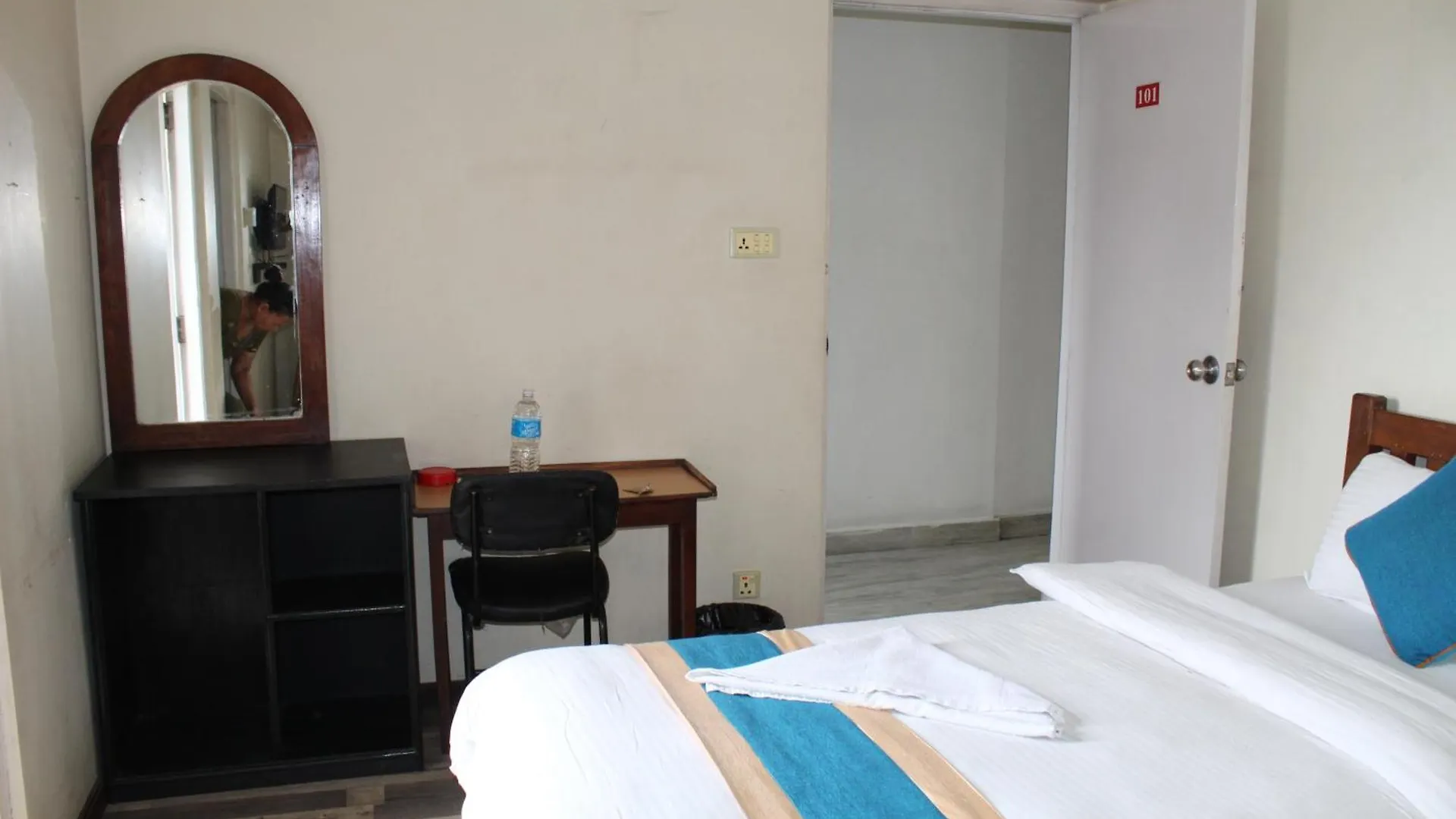 32 Peace Home Kathmandu 0*,